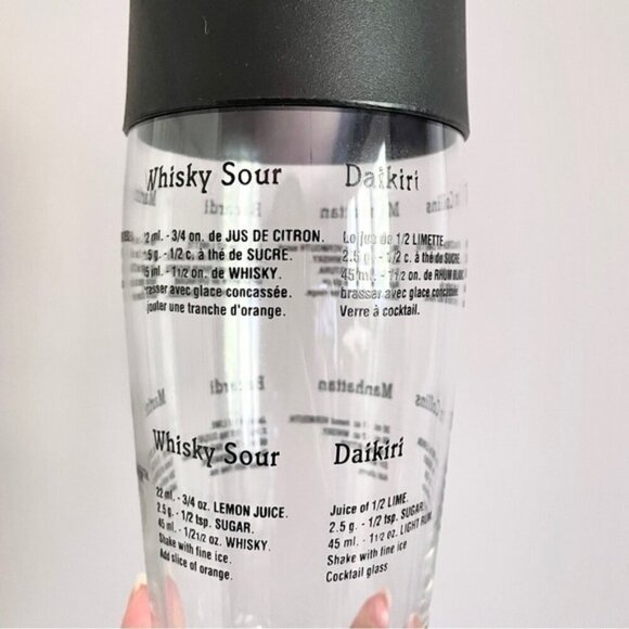Glass Cocktail Shaker w/ Plastic Lid Bilingual Recipes - 3-piece - Picture 3 of 8